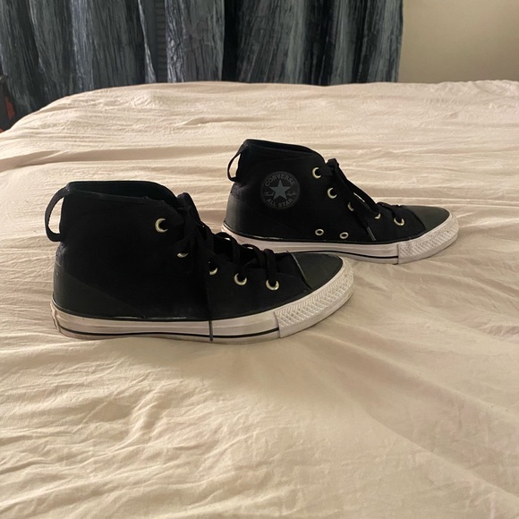 CONVERSE Chuck Taylor All Star High Top Shoes, Special Edition, W 7 / M 5 - Picture 2 of 8